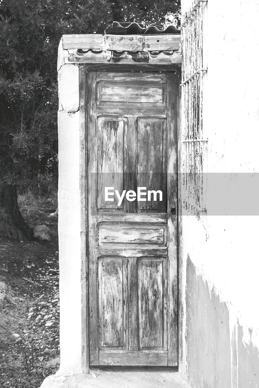 OLD WOODEN DOOR
