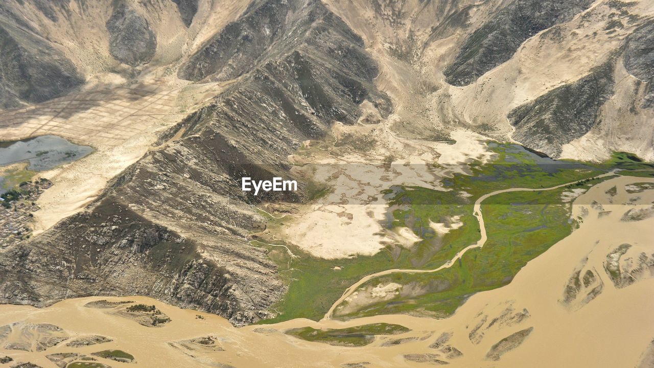 VIEW OF DESERT LANDSCAPE