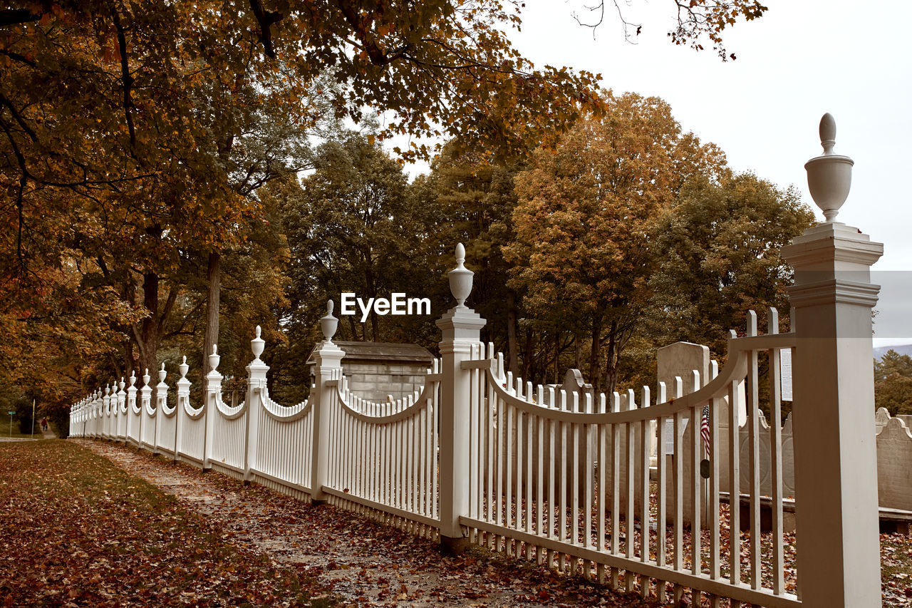 Bennington centre cemetery behind white picket fence in the new england town of bennington, vermont