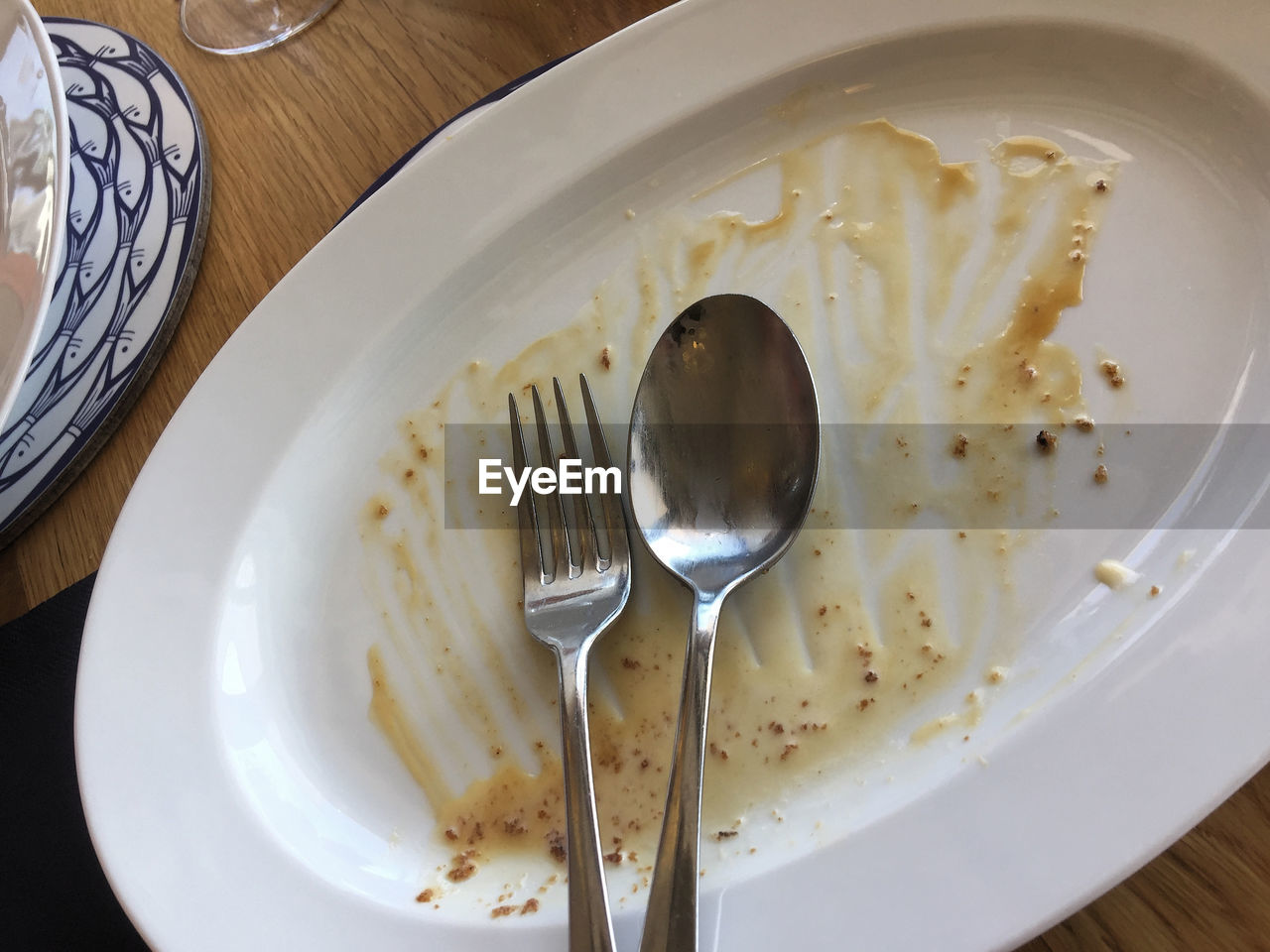 HIGH ANGLE VIEW OF DESSERT ON TABLE