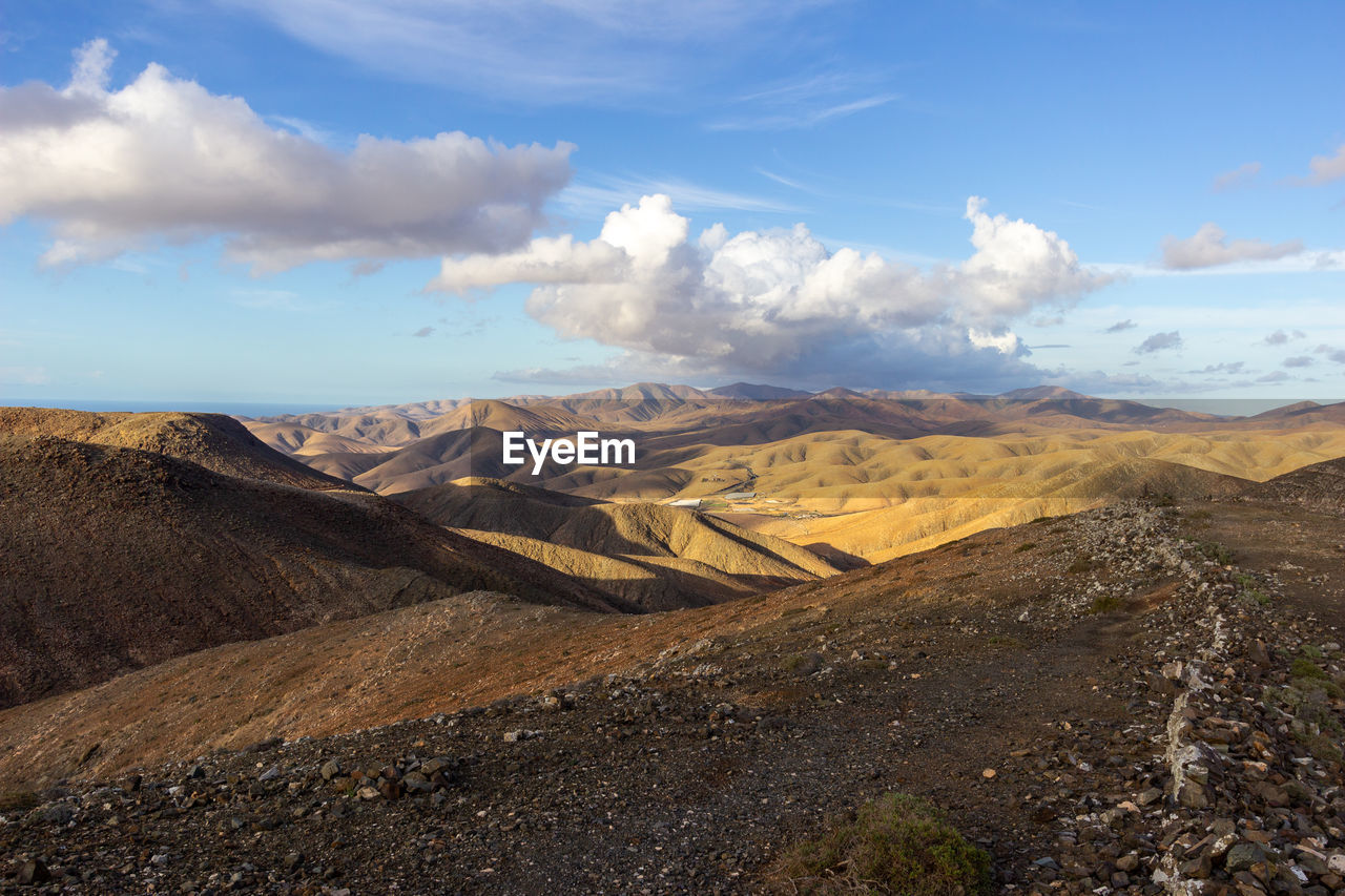 Landscape between pajara and la pared on canary island fuerteventura, spain