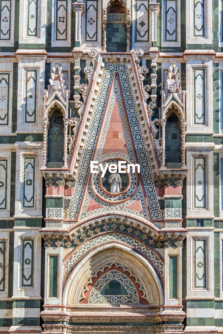 Architectural details of cattedrale di santa maria del fiore