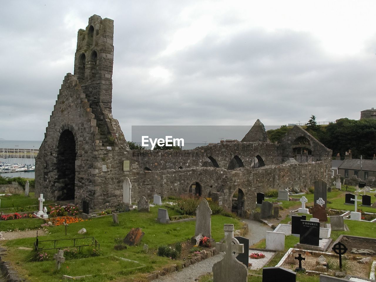 OLD RUINS AGAINST SKY