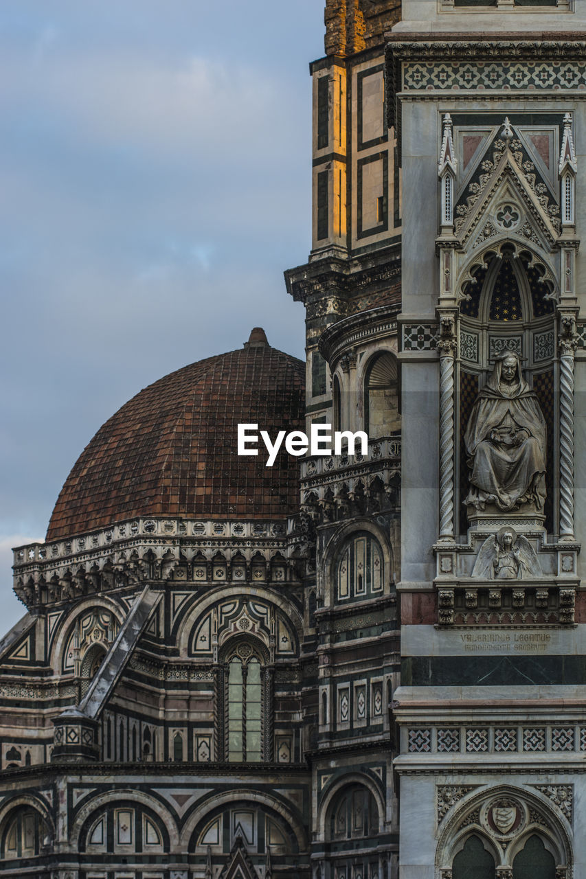 Exterior of the cathedral of santa maria del fiore in florence a place of christian worship