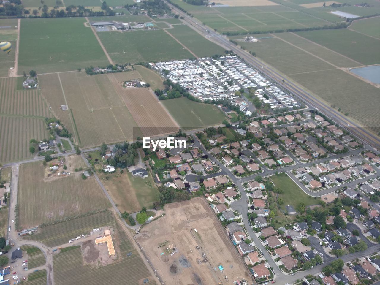 AERIAL VIEW OF RESIDENTIAL DISTRICT