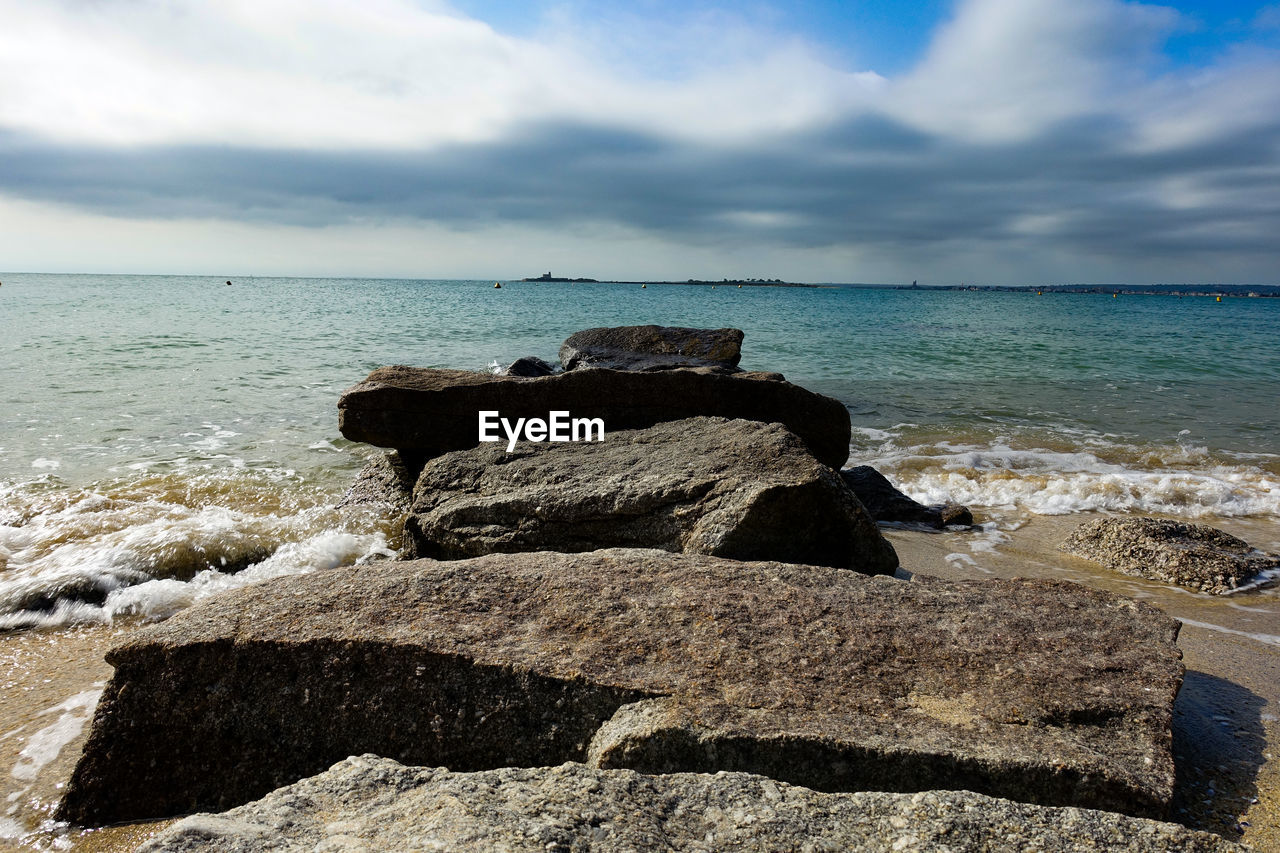 ROCKS ON SHORE