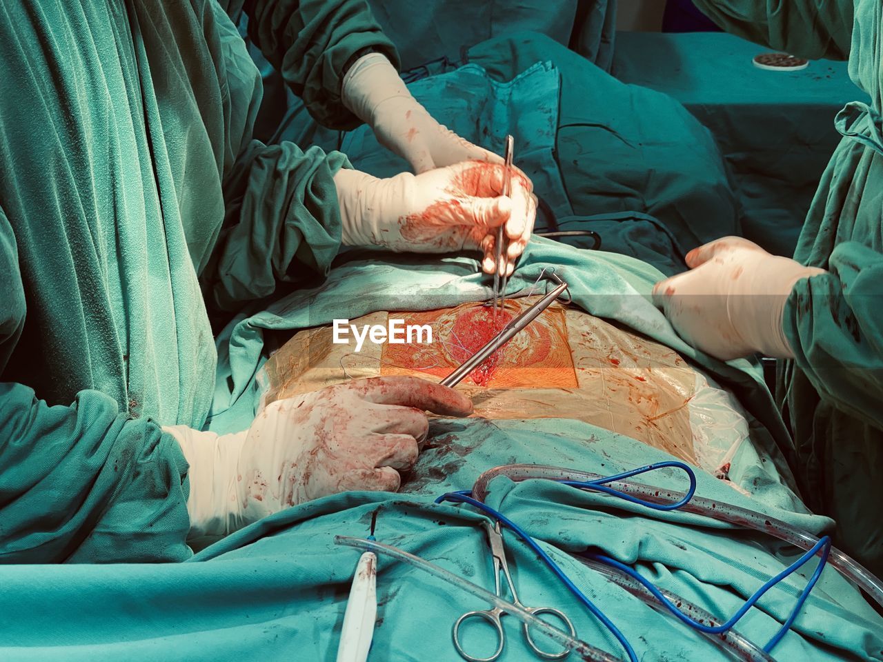 LOW ANGLE VIEW OF MAN WORKING