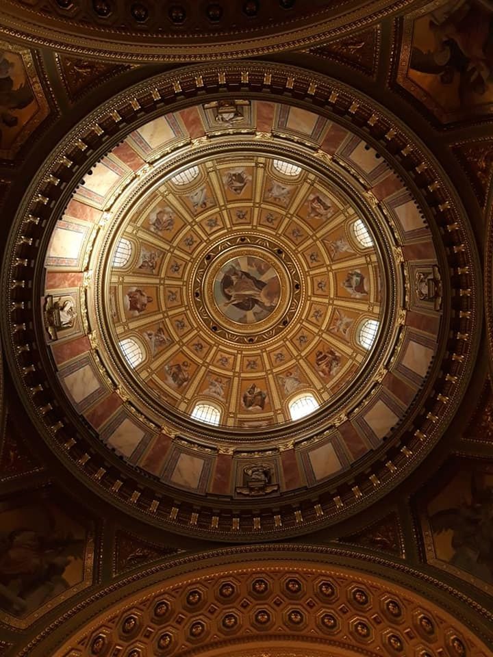 architecture, dome, built structure, ceiling, indoors, low angle view, no people, ornate, travel destinations, ancient history, building, pattern, geometric shape, circle, shape, city, directly below, craft, architectural feature, cupola, history, the past, religion