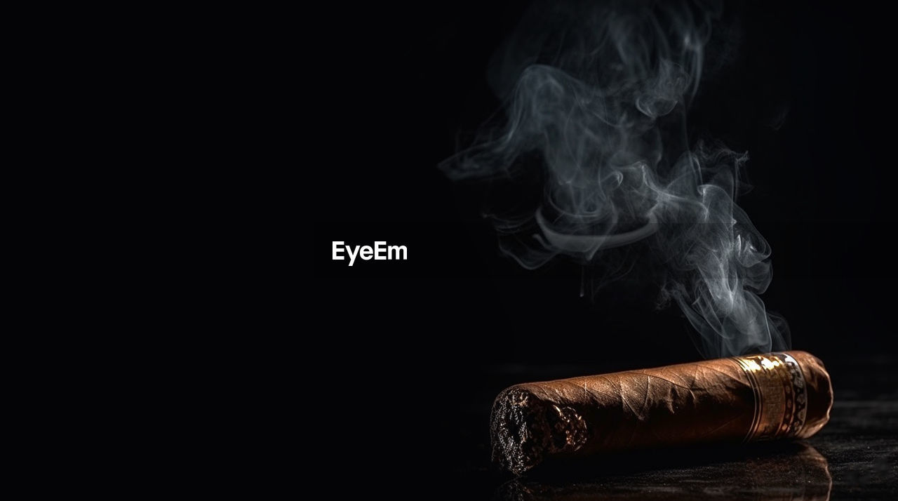 smoke, black background, darkness, studio shot, smoking issues, indoors, cigarette, copy space, tobacco products, social issues, smoking, bad habit, no people, cigar, dark, black, still life