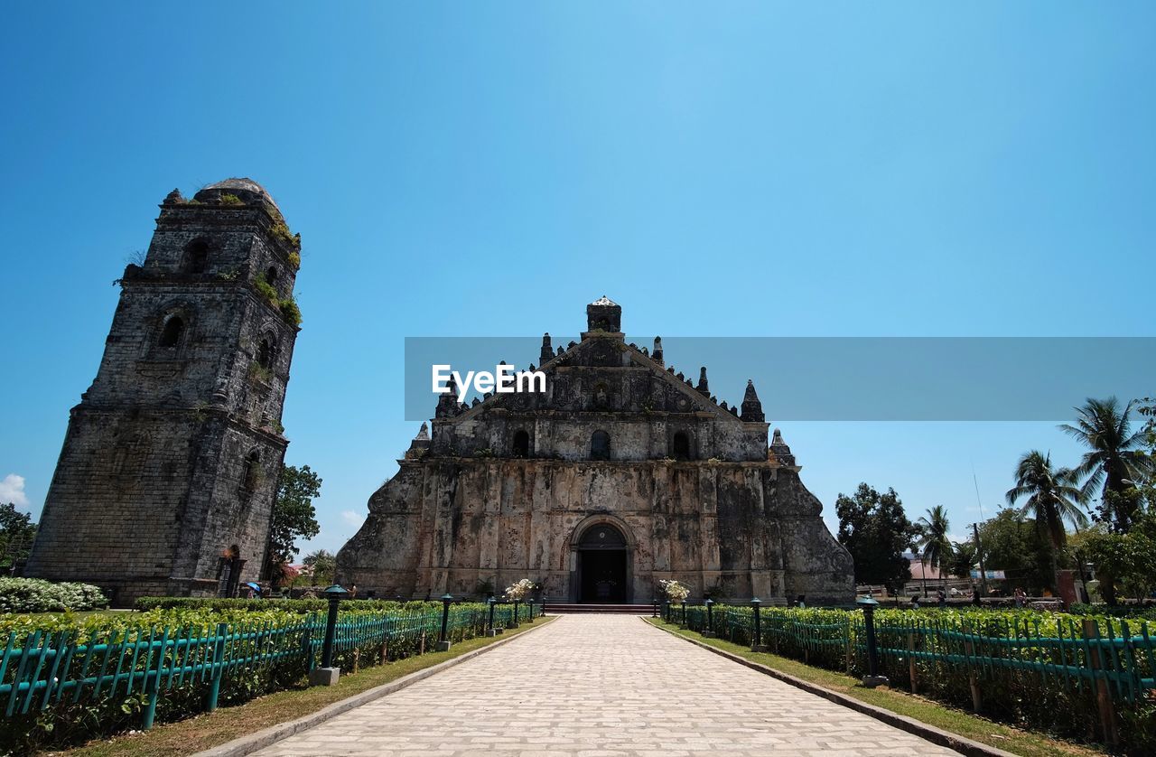 HISTORICAL BUILDING AGAINST CLEAR SKY