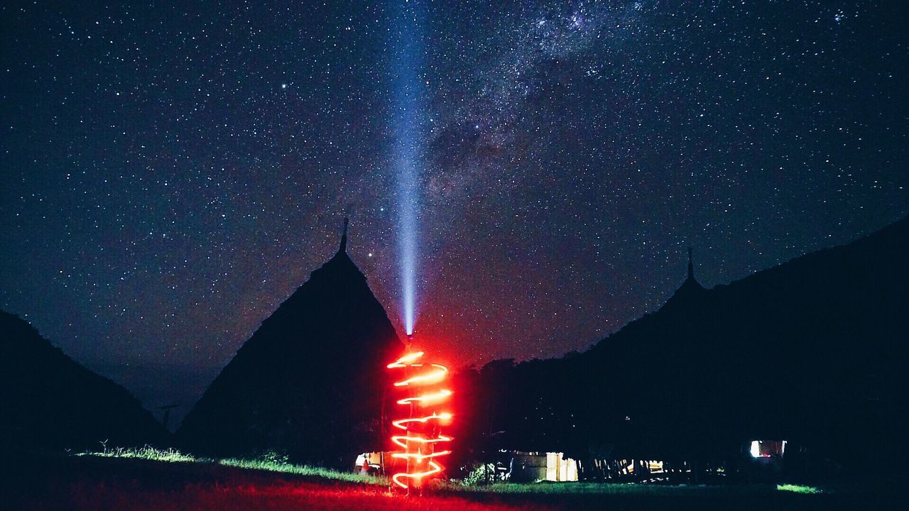 LOW ANGLE VIEW OF STARRY SKY