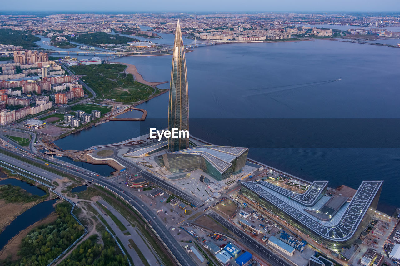 HIGH ANGLE VIEW OF BUILDINGS AND CITY