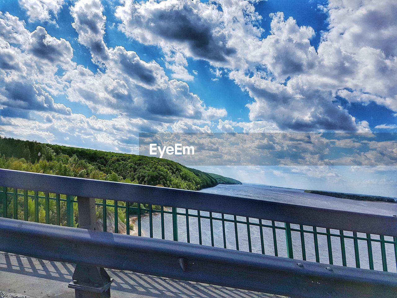 BRIDGE OVER SEA AGAINST SKY