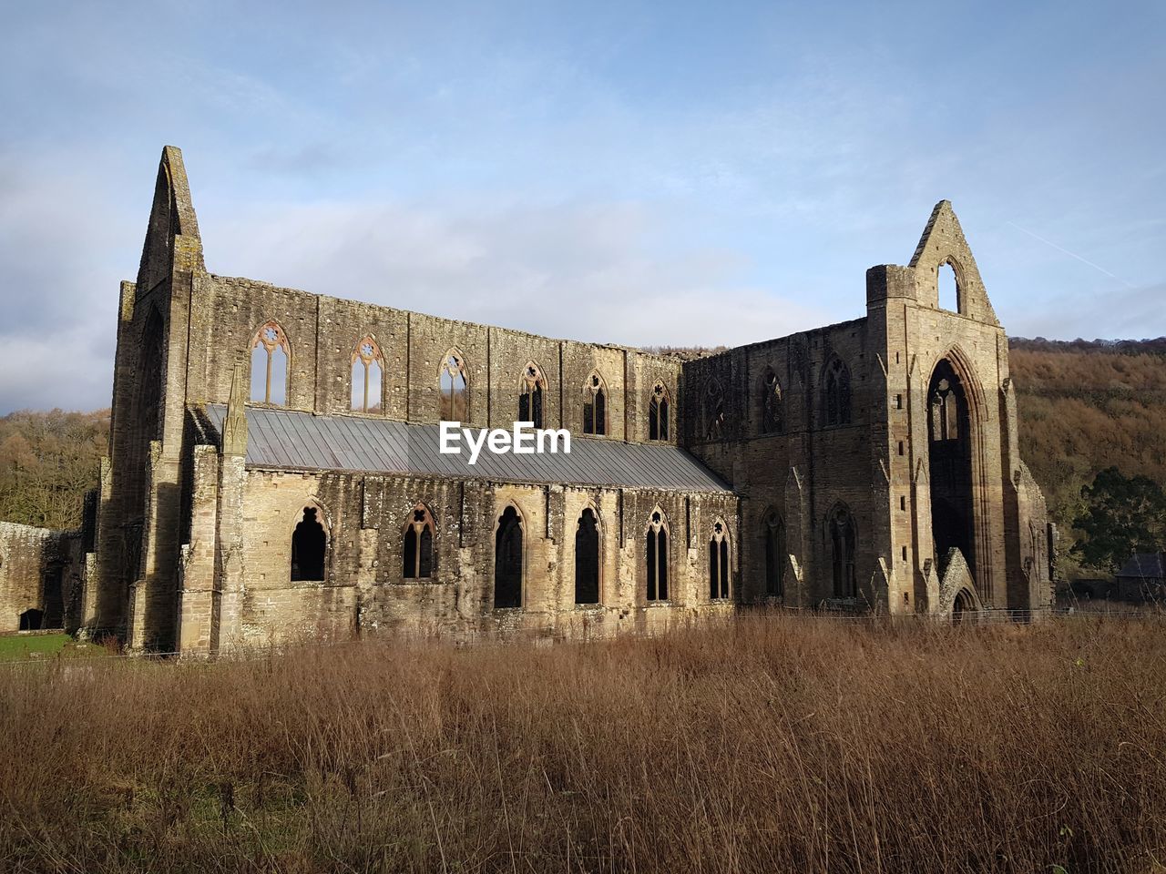 OLD RUINS OF BUILDING