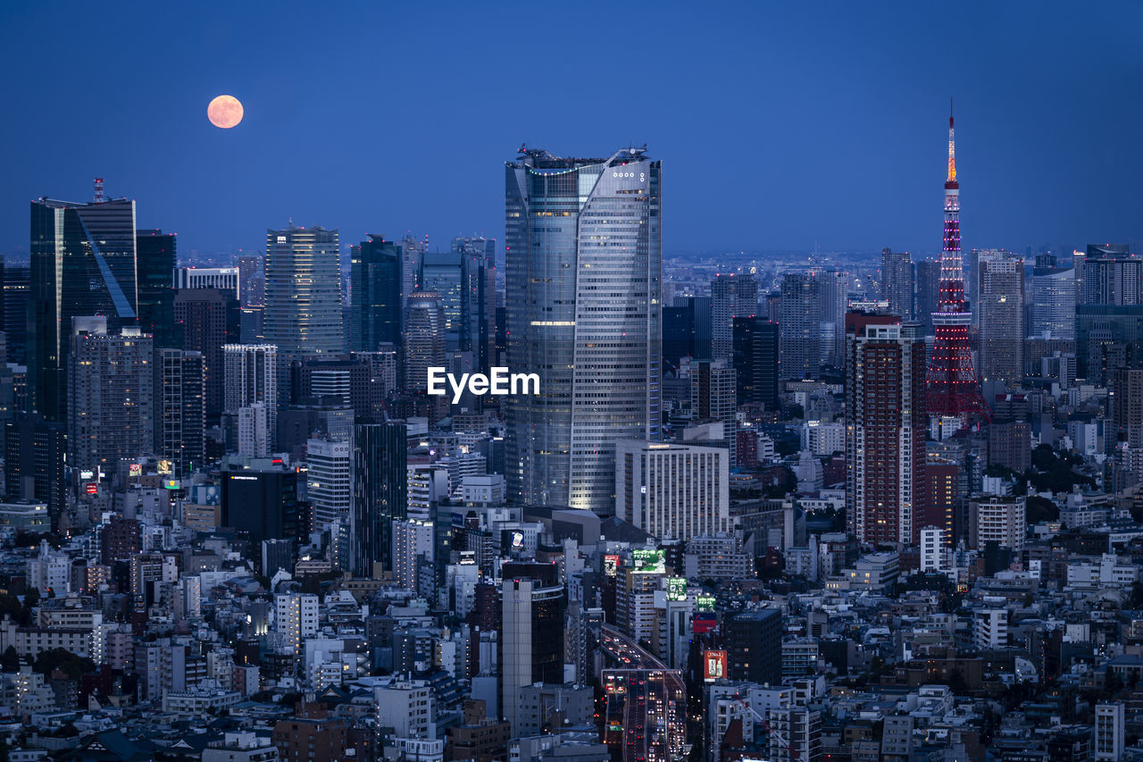 The full moon as seen from shibuya.