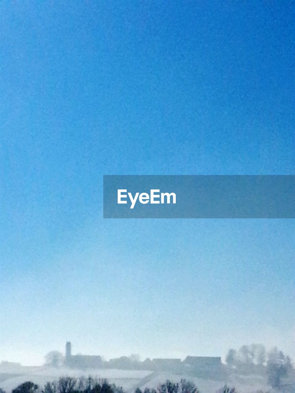 SCENIC VIEW OF LANDSCAPE AGAINST CLEAR BLUE SKY