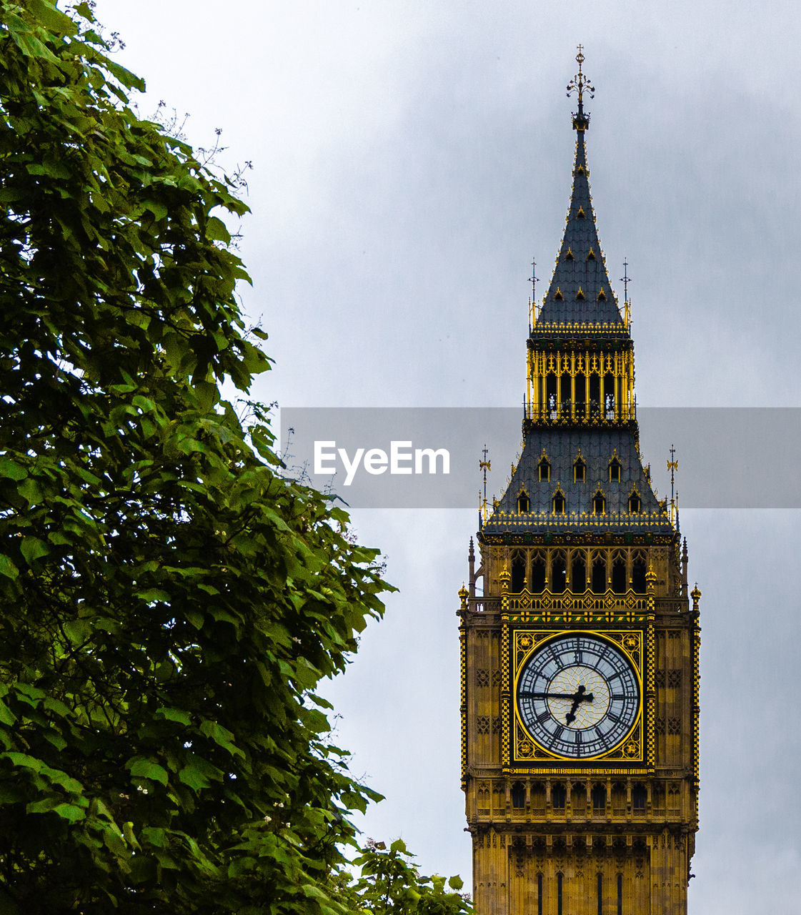 Low angle view of big ben