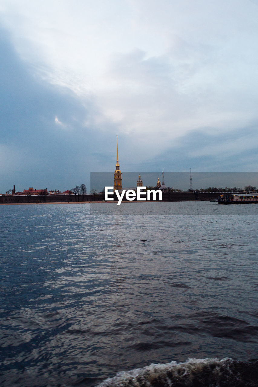 VIEW OF BUILDINGS IN WATER