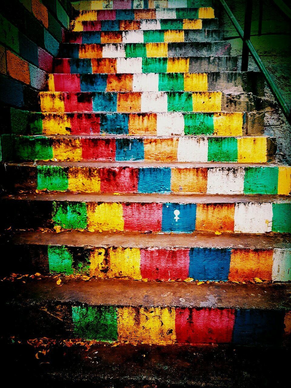 MULTI COLORED STONE WALL