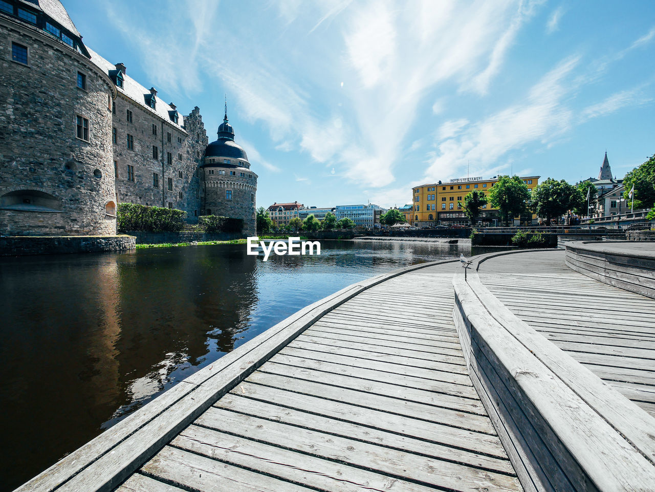 BUILDINGS AT WATERFRONT