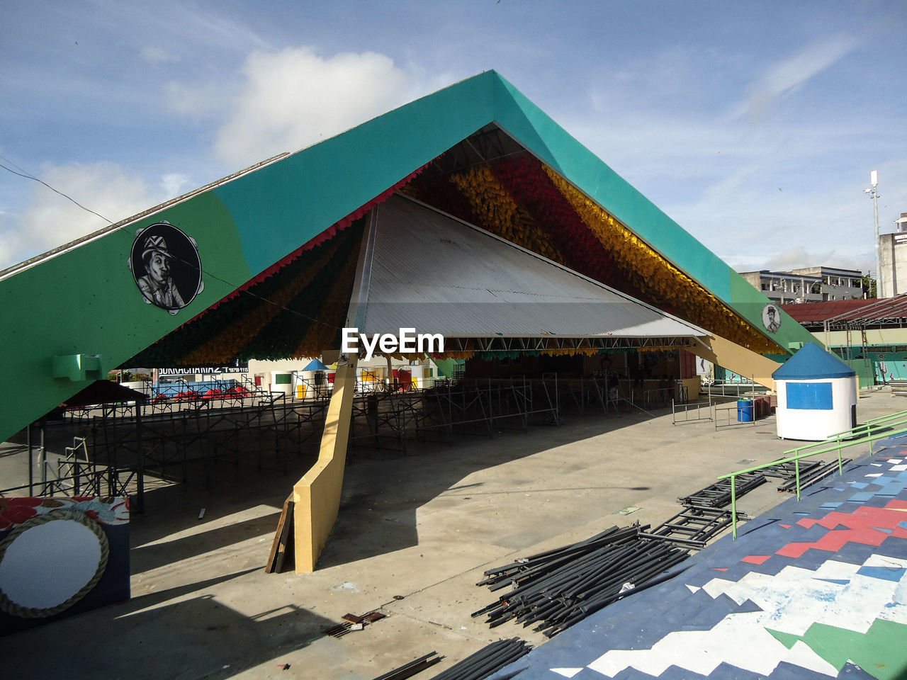 VIEW OF MARKET STALL AGAINST SKY