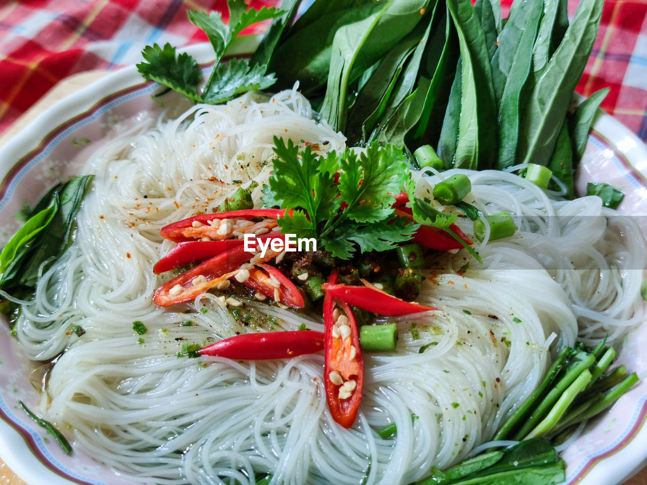 food, food and drink, healthy eating, wellbeing, dish, freshness, vegetable, cuisine, noodle soup, pasta, italian food, chinese food, noodle, no people, thai food, indoors, high angle view, close-up, produce, still life, asian food, spaghetti, plate, meal, fish, bowl, seafood, herb, red