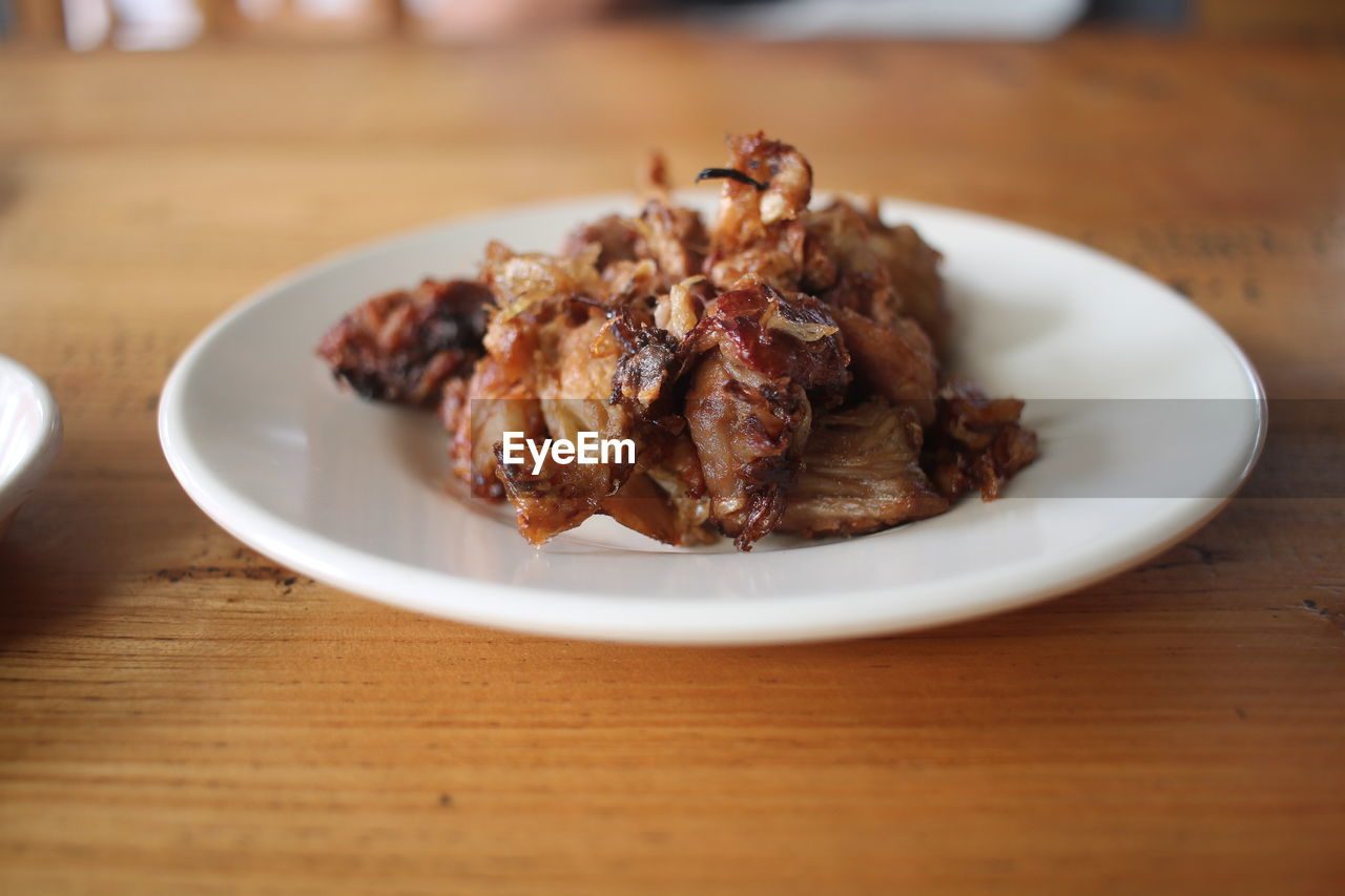 food and drink, food, table, plate, meat, dish, indoors, freshness, wood, produce, meal, no people, wellbeing, breakfast, healthy eating, close-up, focus on foreground, cuisine, still life, selective focus, roasted