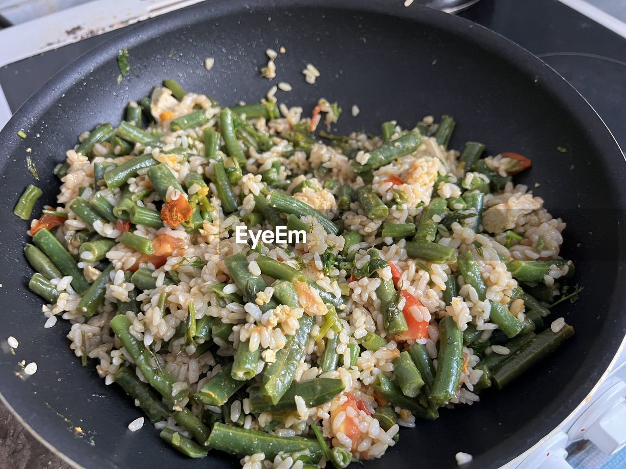 food and drink, food, healthy eating, vegetable, wellbeing, wok, produce, freshness, kitchen utensil, cooking pan, household equipment, no people, frying pan, dish, pan, meal, cuisine, high angle view, salad, kitchen, fried, green