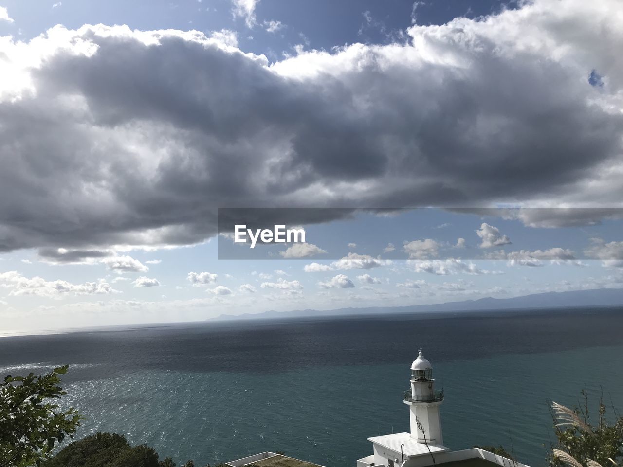 VIEW OF SEA AGAINST SKY