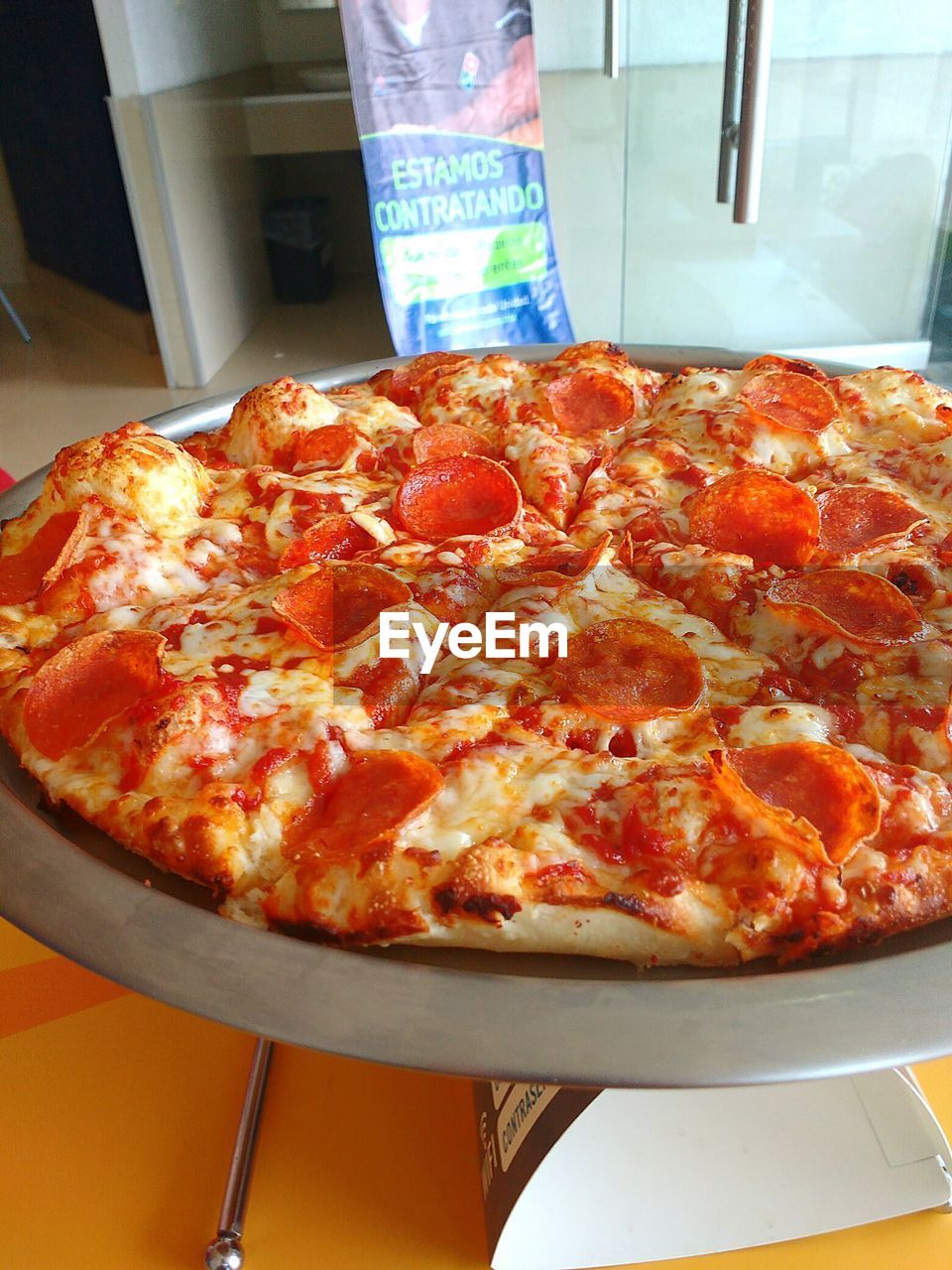 CLOSE UP OF PIZZA