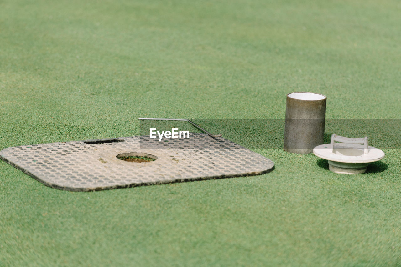Golf hole cutting equipment