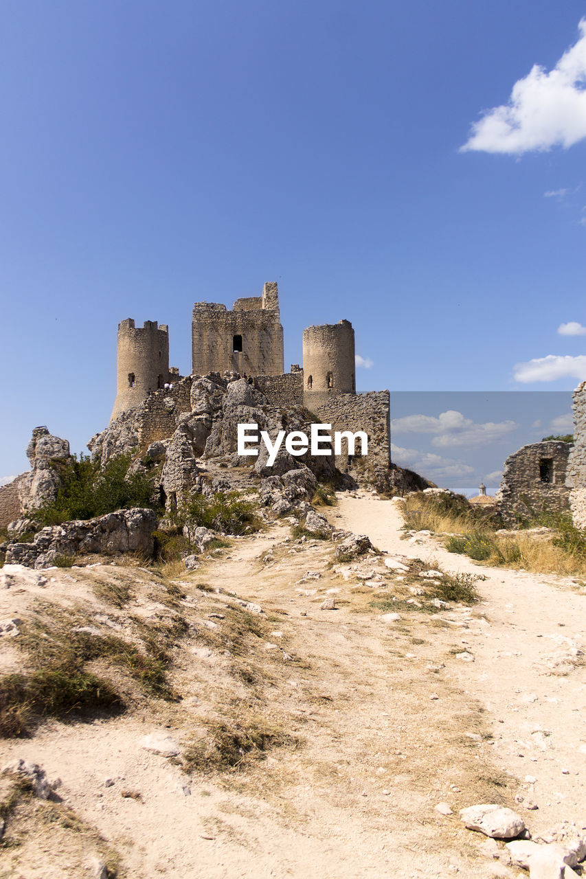 Suggestive view of rocca calascio castle
