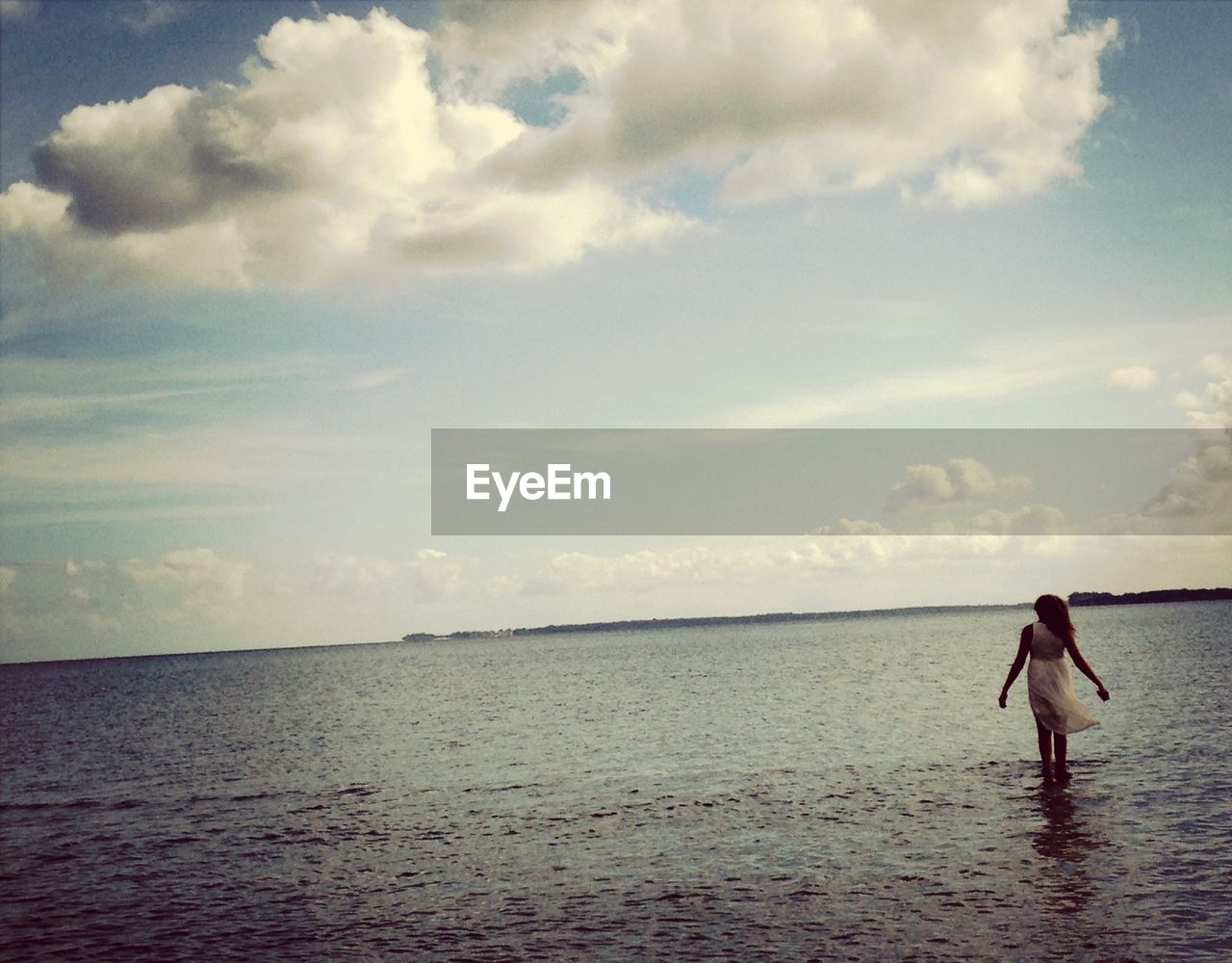 Woman enjoying in sea