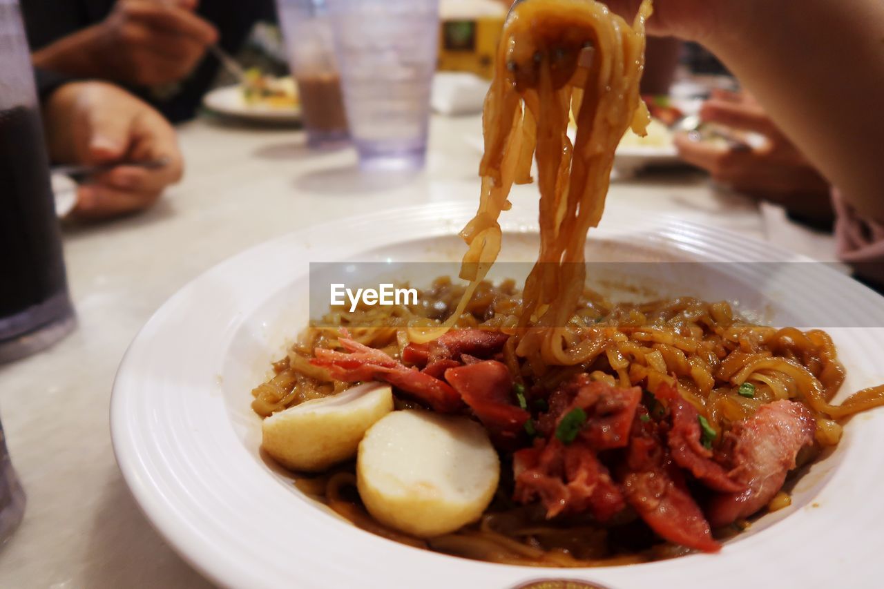 CLOSE-UP OF MEAL SERVED ON PLATE