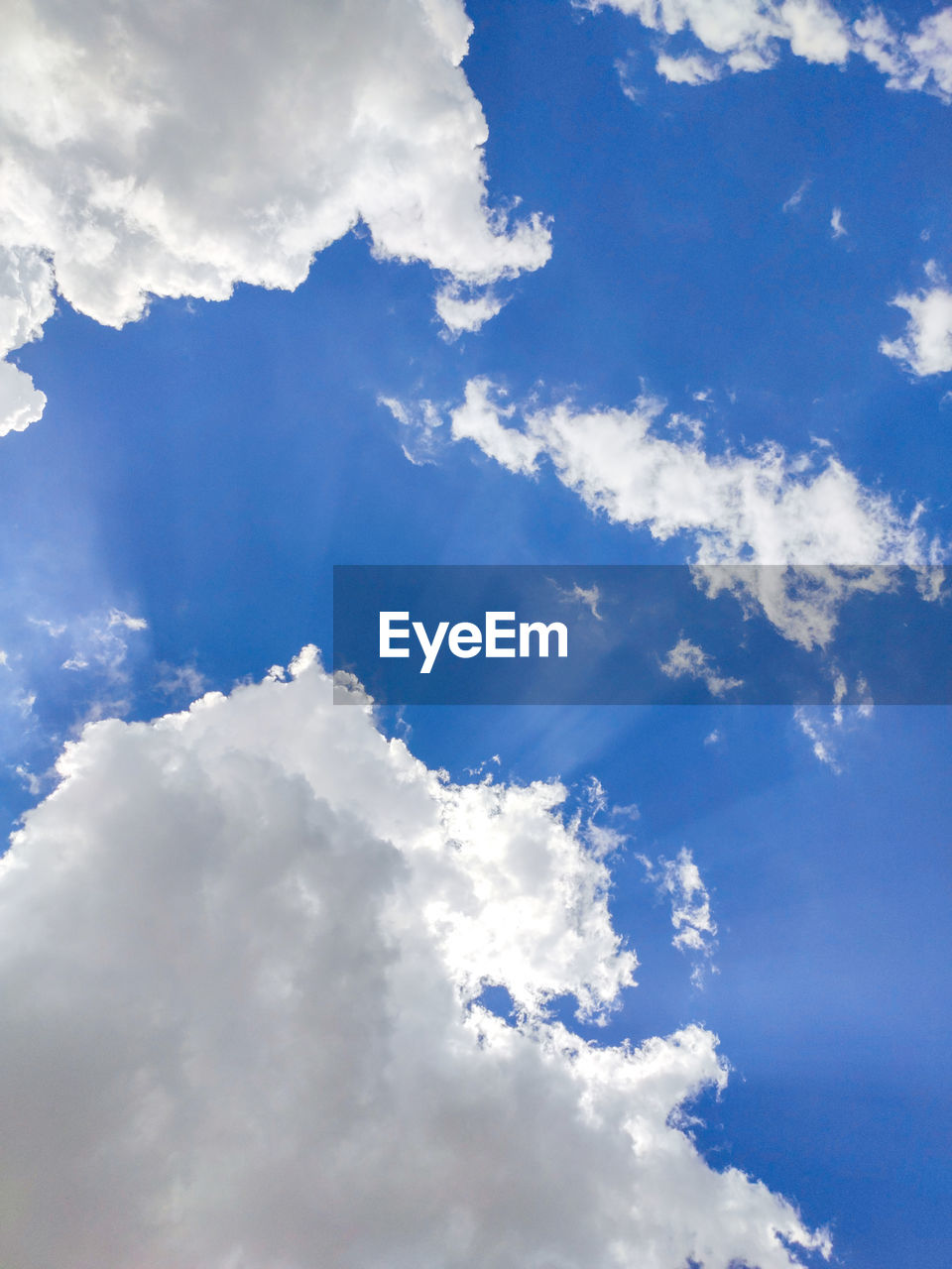 FULL FRAME SHOT OF CLOUDS IN SKY