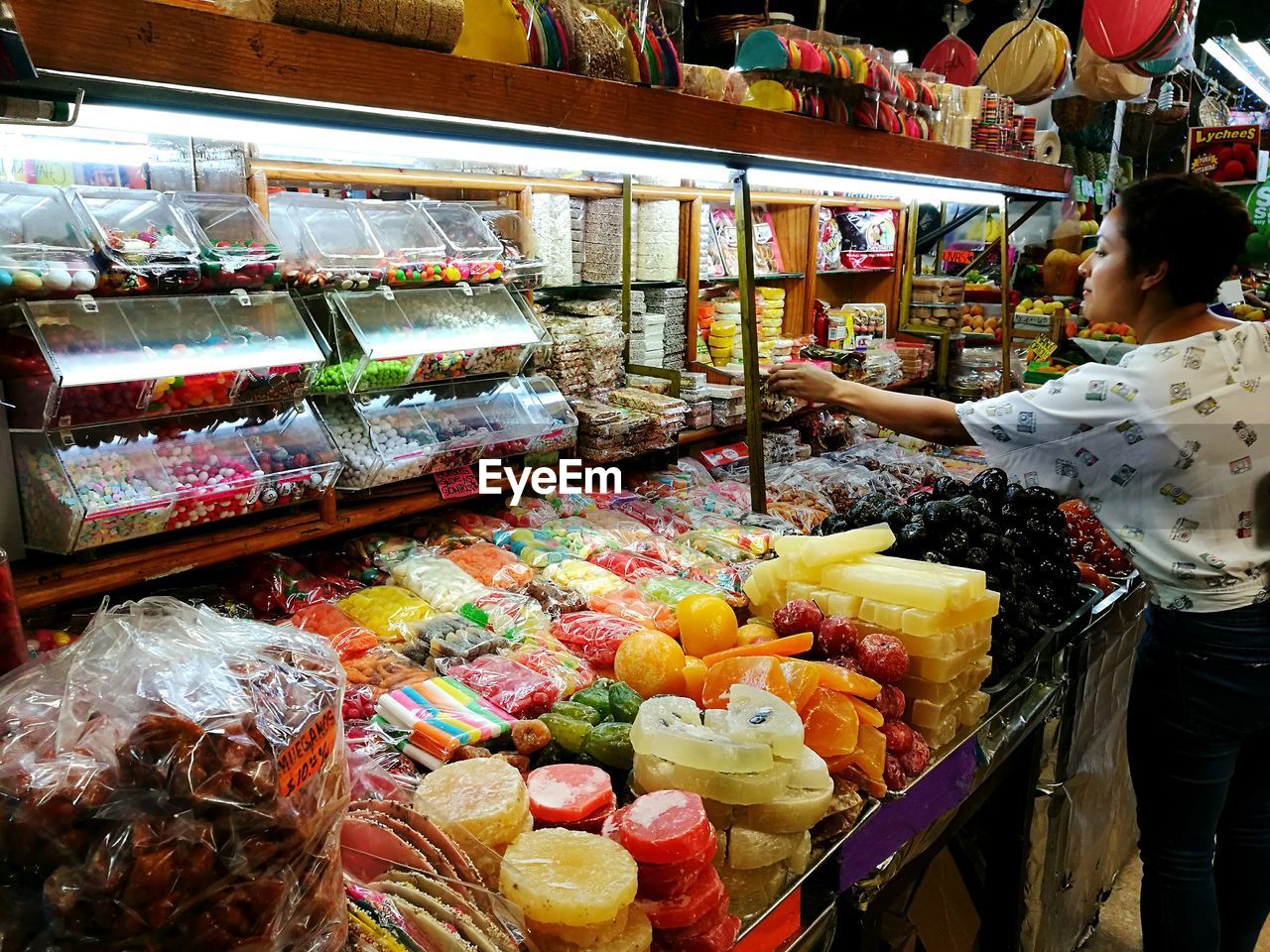 HIGH ANGLE VIEW OF FOOD IN STORE