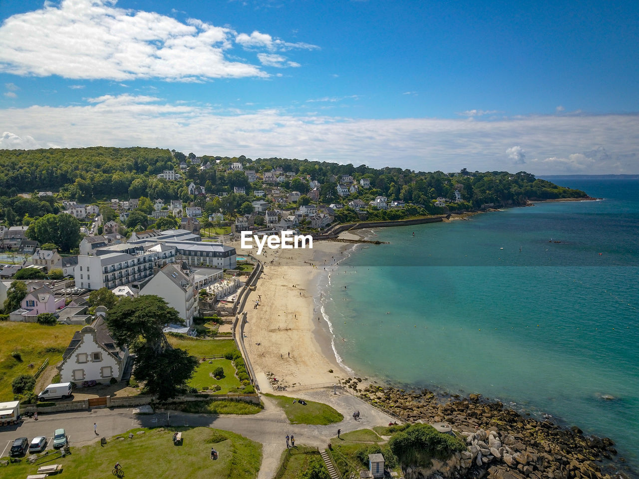 Plage des sables blanc, douarnenez, france