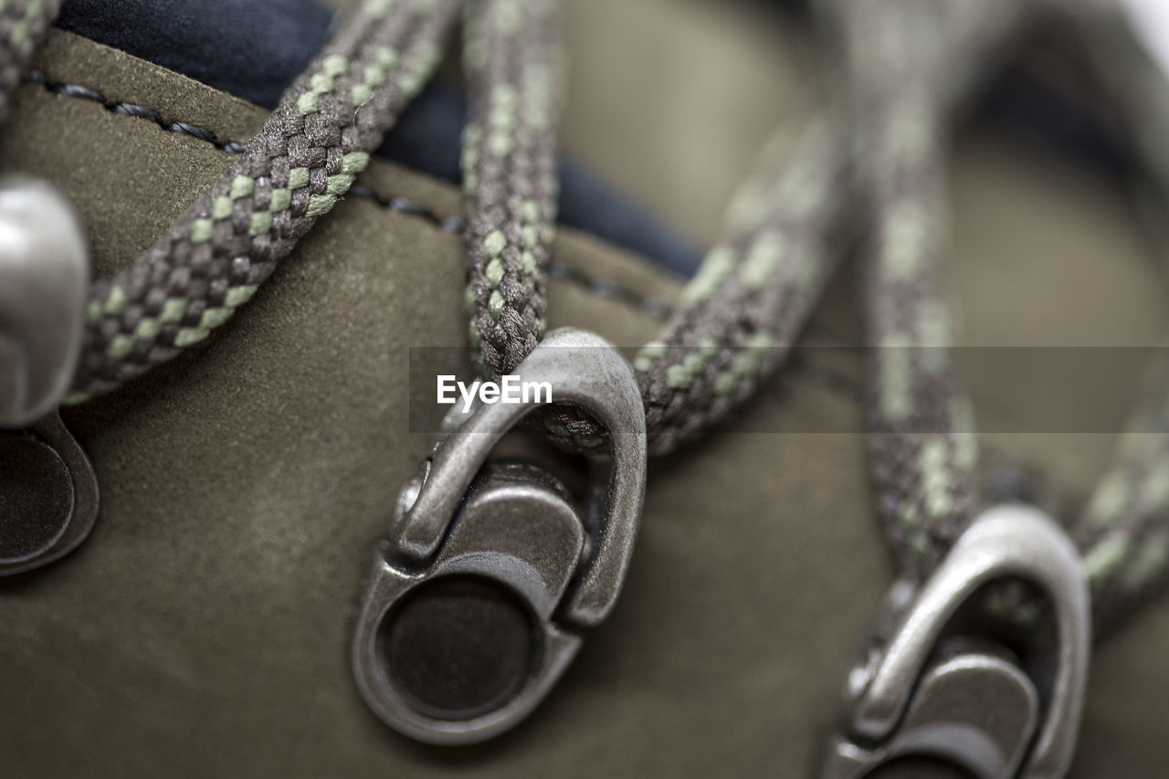 chain, close-up, fashion accessory, metal, selective focus, no people, protection, security, jewellery, fashion, indoors, jewelry