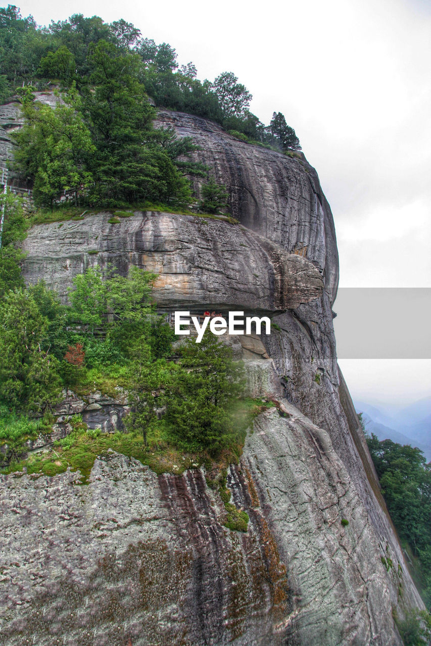 Rocky mountain in chimney rock state park