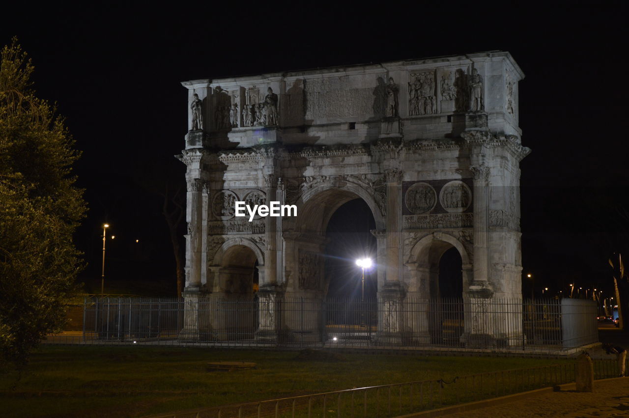 BUILDING AT NIGHT