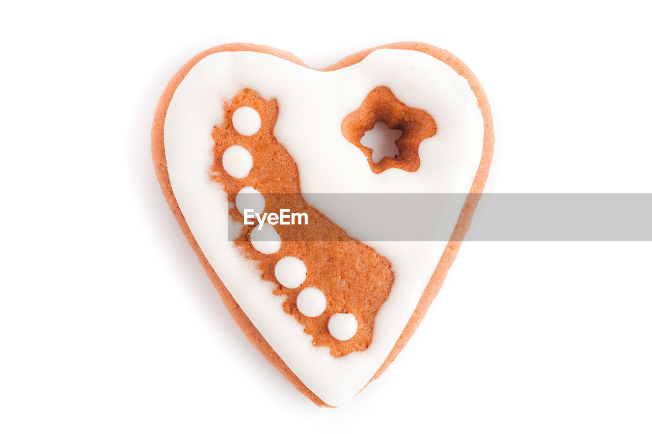 CLOSE-UP OF HEART SHAPE COOKIES