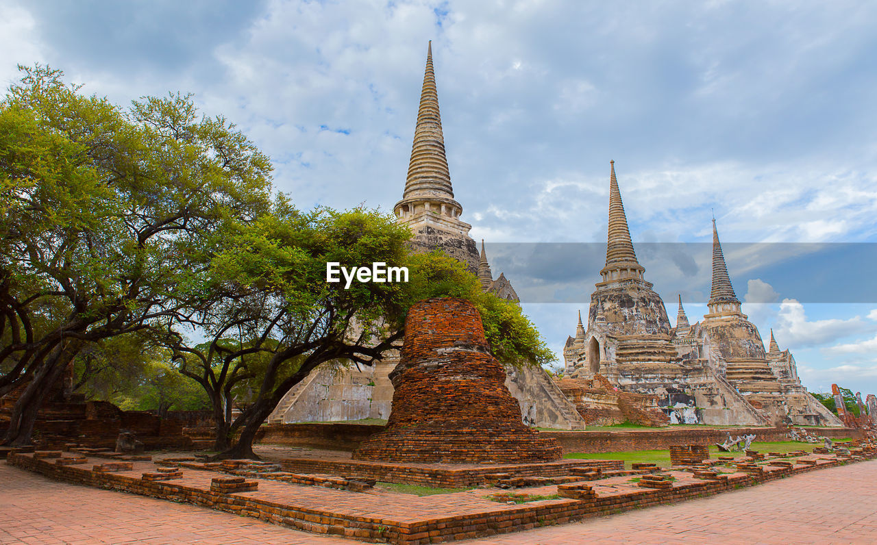 VIEW OF OLD TEMPLE BUILDING