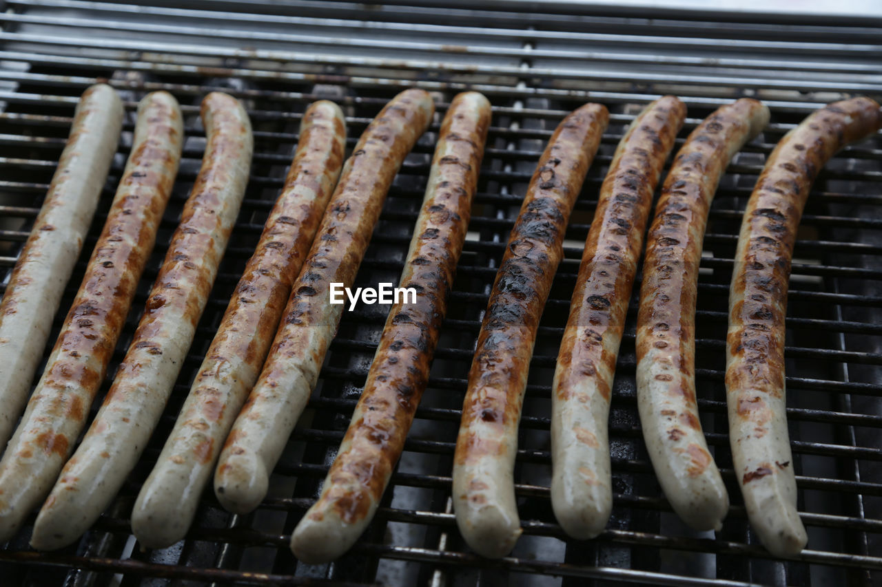 CLOSE-UP OF CARROTS ON BARBECUE