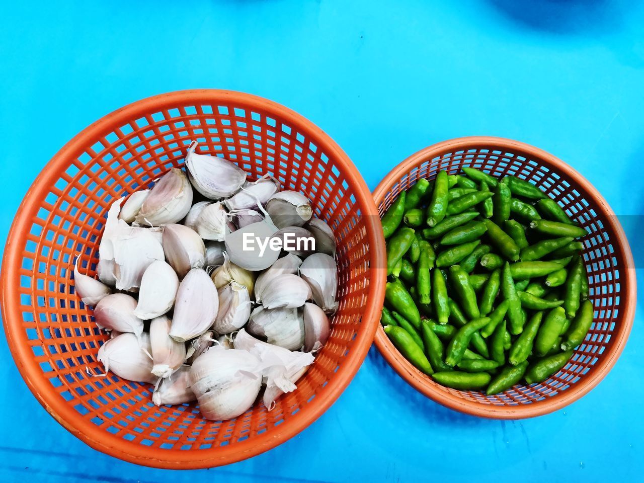 HIGH ANGLE VIEW OF EGGS IN BASKET ON TABLE