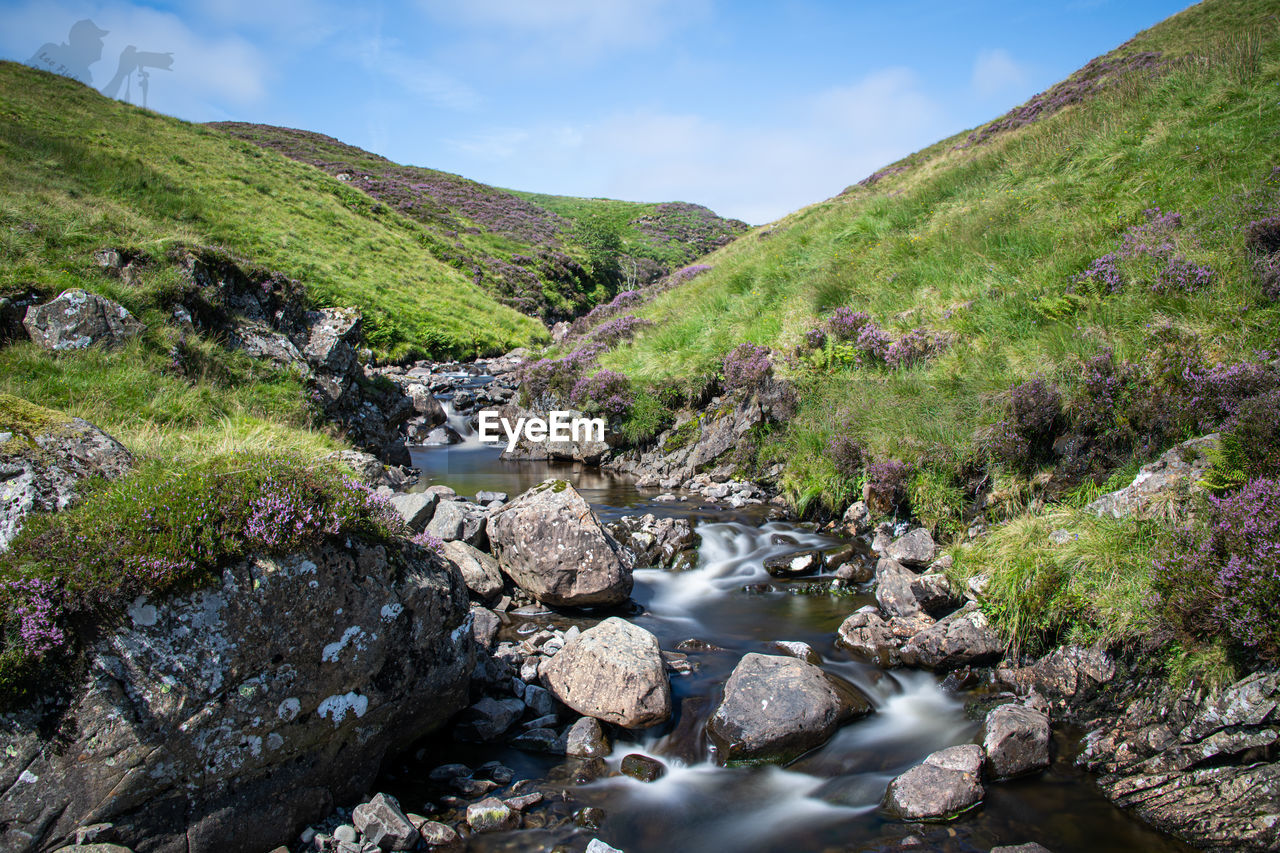 SCENIC VIEW OF RIVER AGAINST SKY