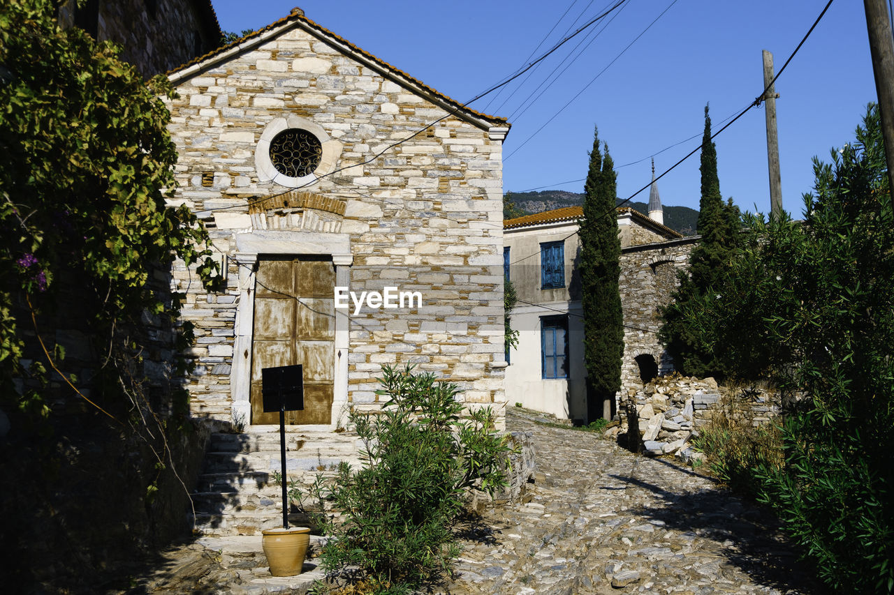 EXTERIOR OF HISTORIC BUILDING