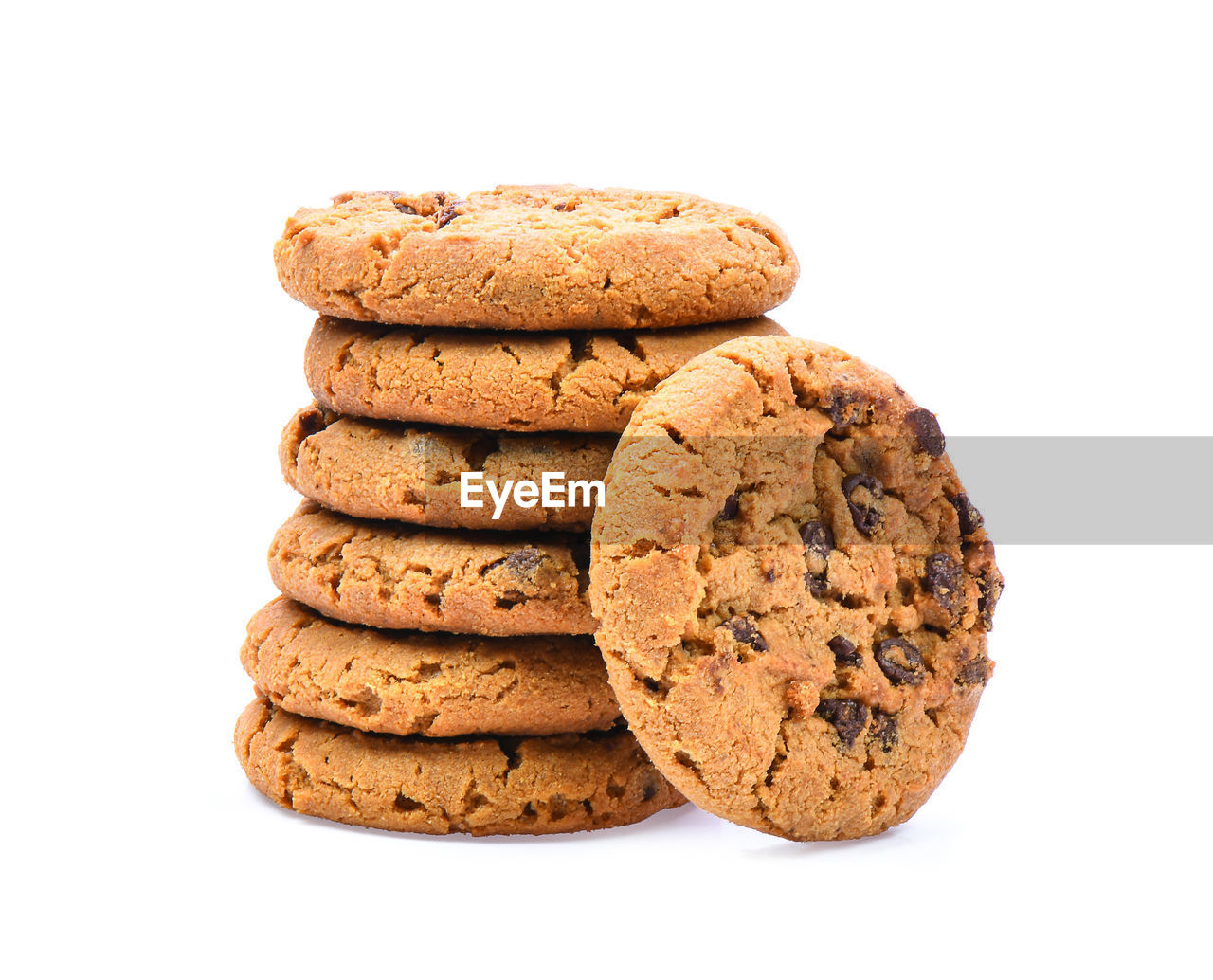 CLOSE-UP OF COOKIES