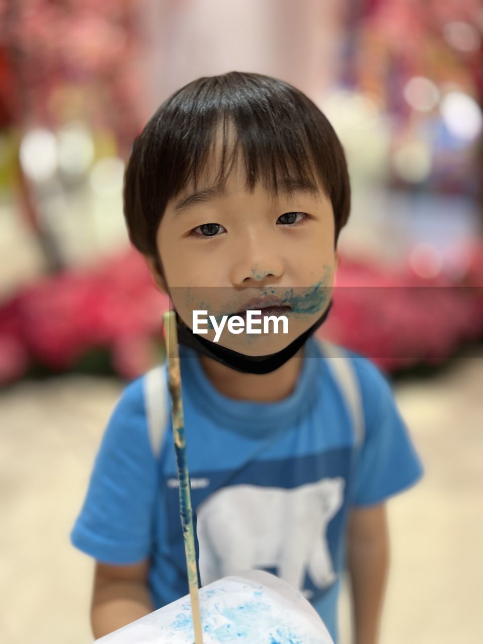 childhood, child, one person, portrait, men, front view, looking at camera, toddler, focus on foreground, holding, innocence, person, casual clothing, smiling, happiness, emotion, black hair, cute, headshot, blue, waist up, day, brown hair, standing, brown eyes, outdoors, fun