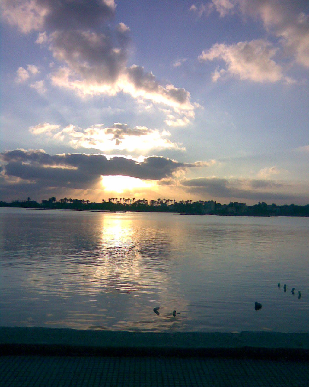 VIEW OF SEA DURING SUNSET