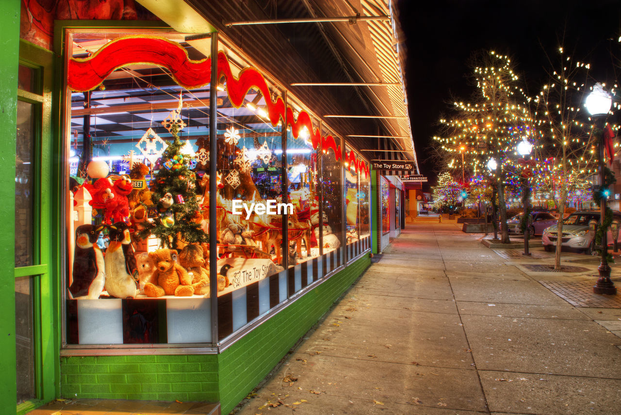 VIEW OF MARKET STALL AT NIGHT